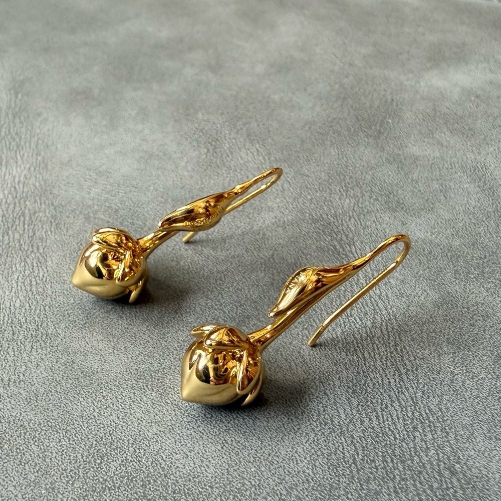 Loro Piana Linen Flower Bud Earrings